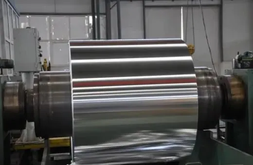 Převíjecí a řezací stroj pro domácnost hliníkové fólie